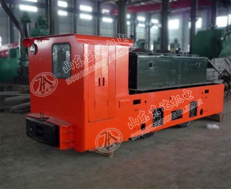 8T蓄电池电机车