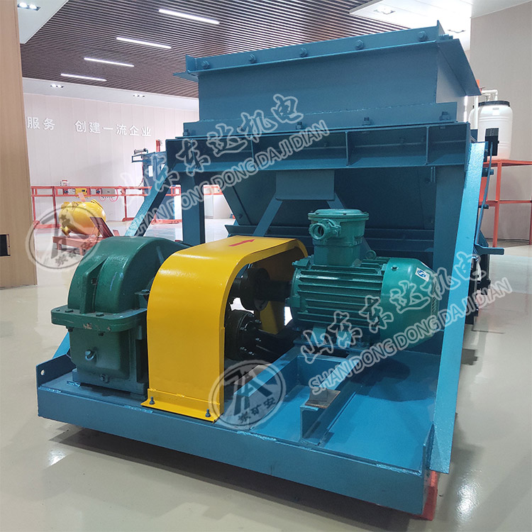 GLW1200/18.5/S往复式给煤机