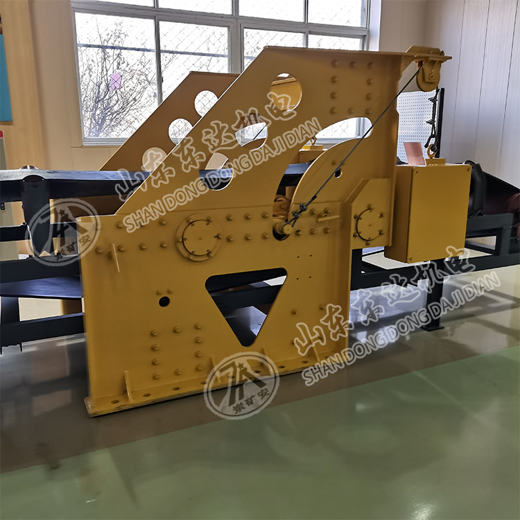 DDZ型(第三代)带式输送机用断带抓捕器